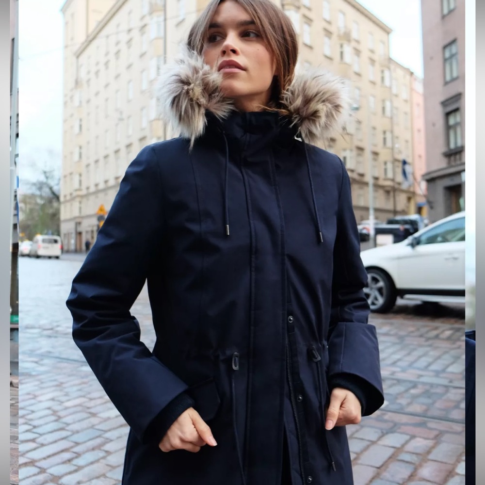 Aritzia Beaufort/Northstar Parka XS